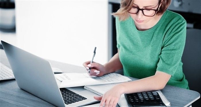 Определите, соответствует ли сумма списания условиям договора