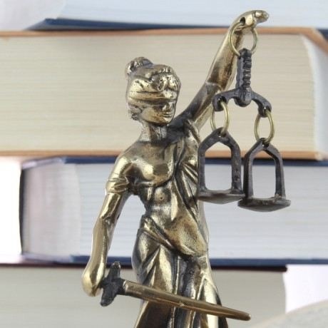 ВС РФ: Компенсация за затягивание исполнения судебного акта и возможности обжалования