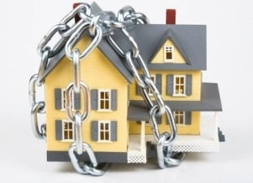 Как узнать о наложении ареста на имущество предприятия?