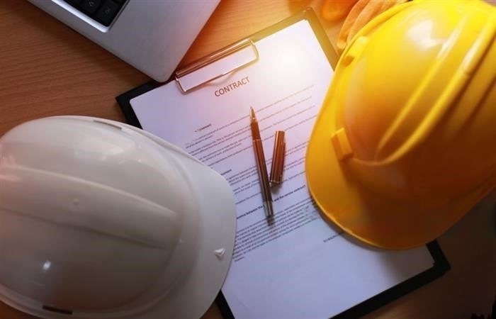 Какой орган выдает разрешение на строительство и что представляет собой этот документ?