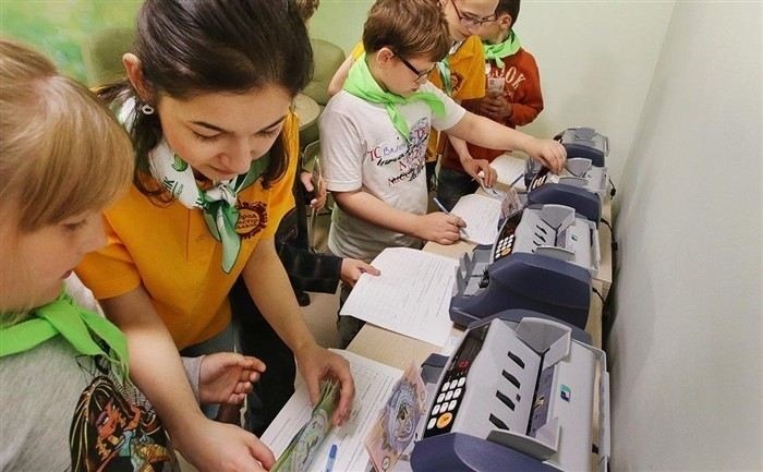 Роль суда в вопросе освобождения от уплаты алиментов при усыновлении