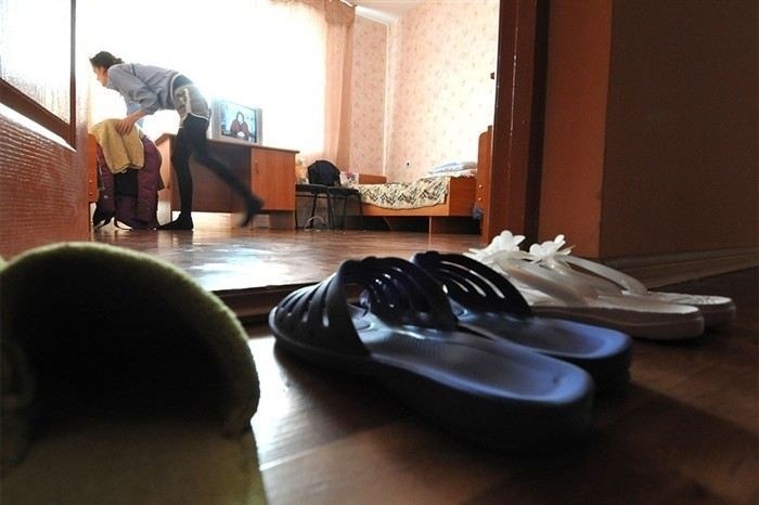 На каких основаниях подается иск о выселении из общежития?